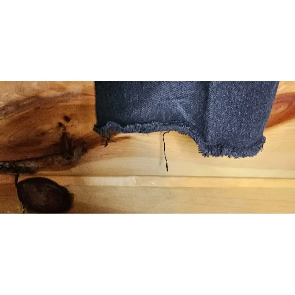 Levi's High Rise Ankle Girl's Size 10 Black Straight Frayed Leg Opening Jeans